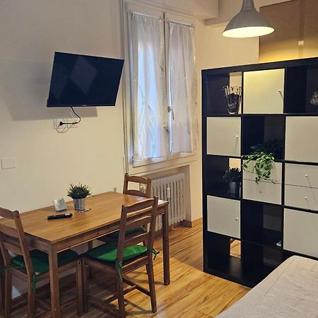 Apartamento Residenza Ugo Bassi Bolonia Exterior foto