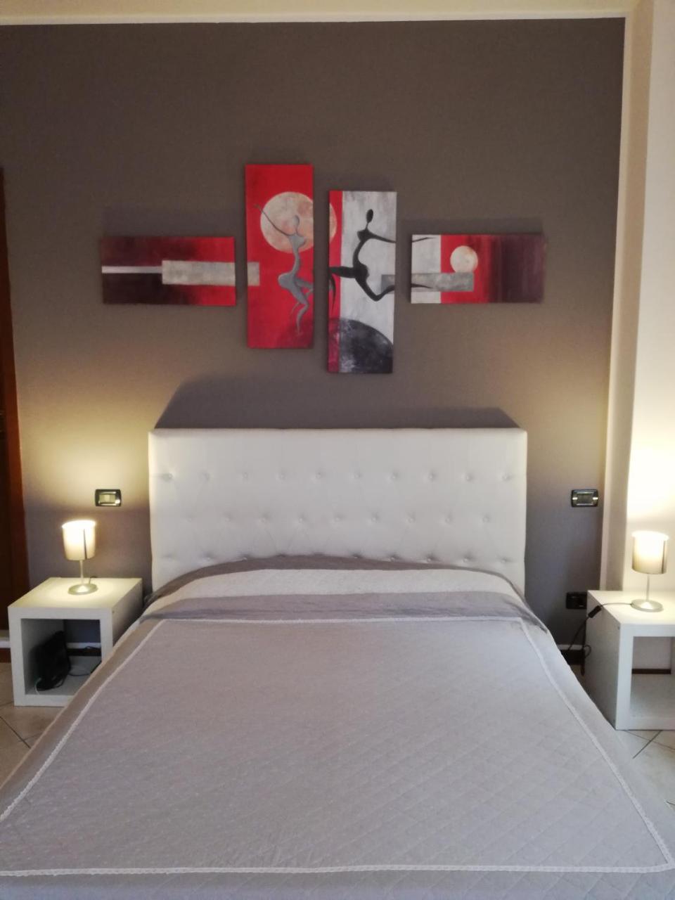 Apartamento Residenza Ugo Bassi Bolonia Exterior foto