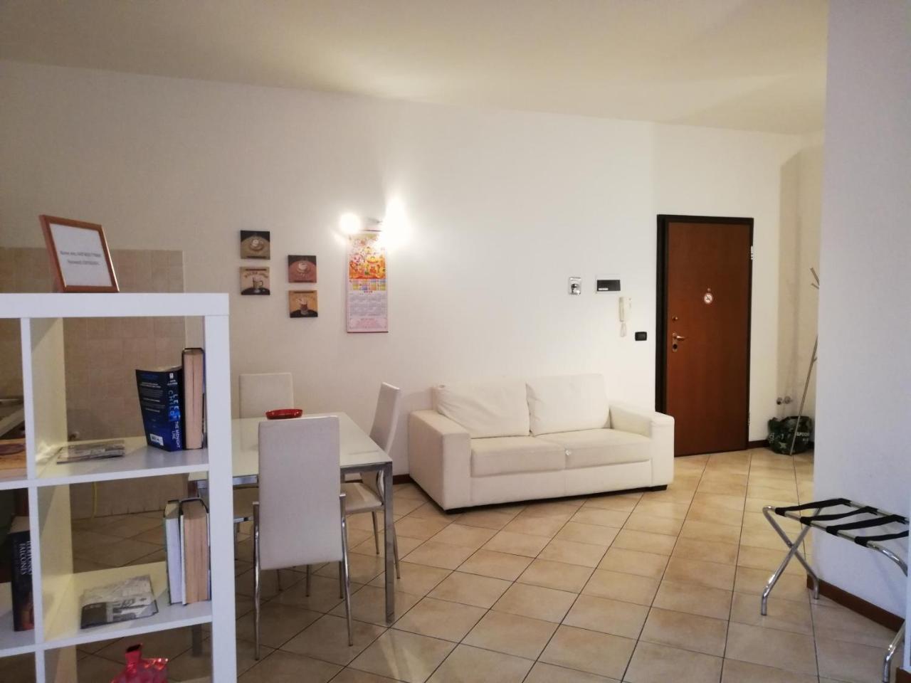 Apartamento Residenza Ugo Bassi Bolonia Exterior foto