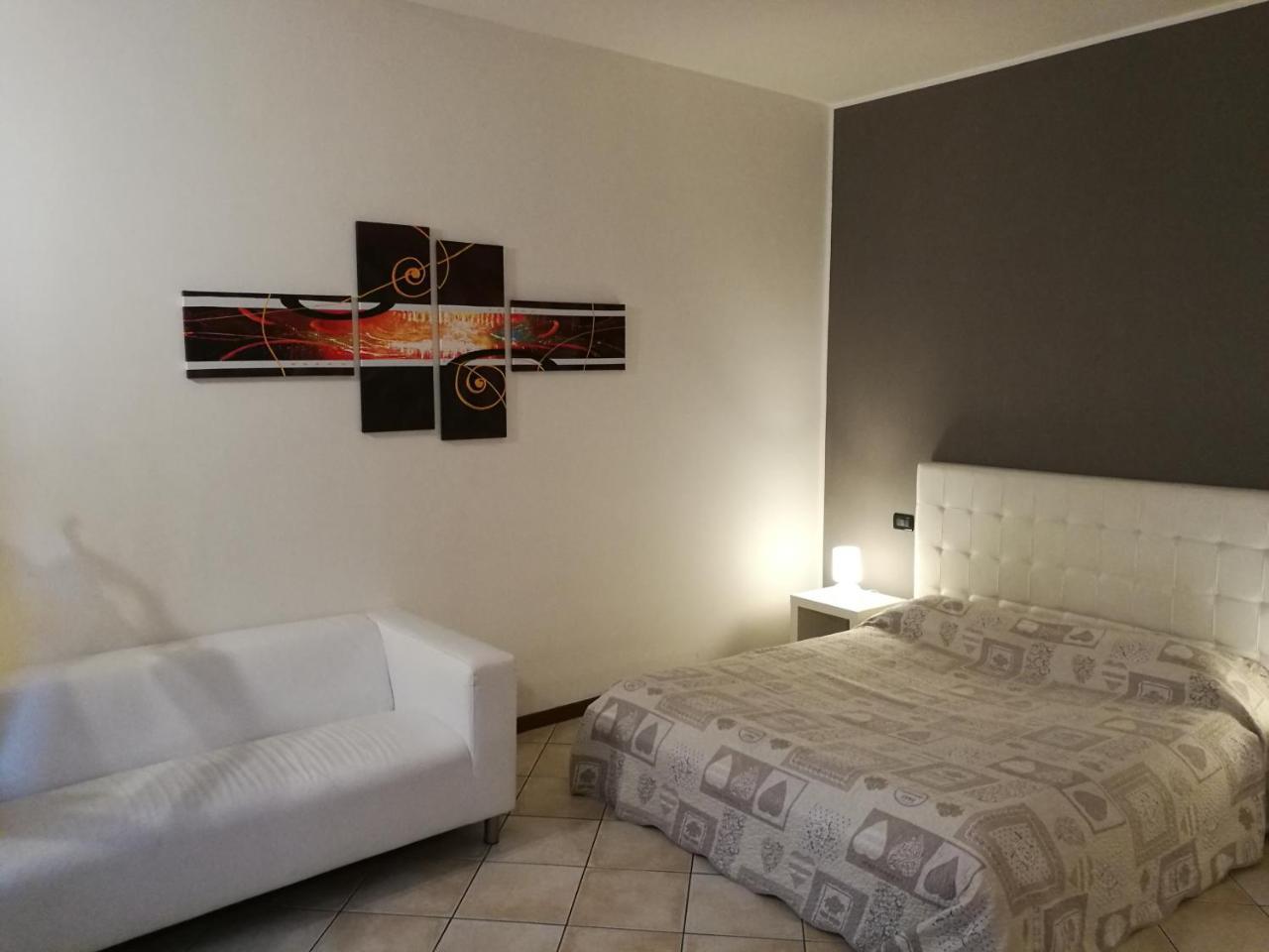 Apartamento Residenza Ugo Bassi Bolonia Exterior foto